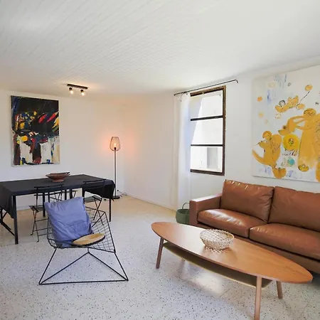Maison Dans Les Arbres, Spa, Tennis, Parking بيت للعطل *
