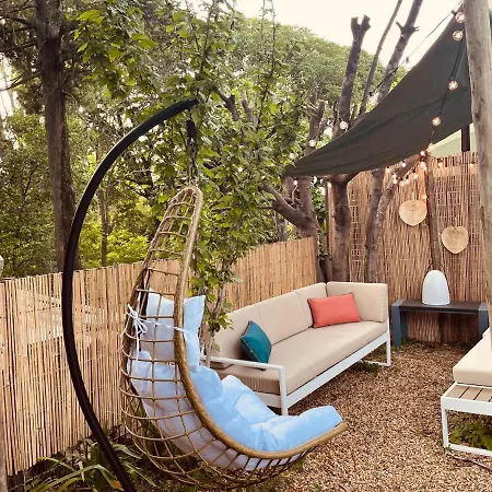 Maison Dans Les Arbres, Spa, Tennis, Parking * Nimes