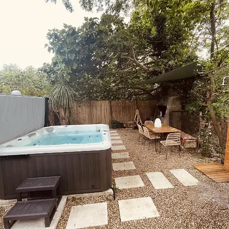 Maison Dans Les Arbres, Spa, Tennis, Parking Tatil Evi *